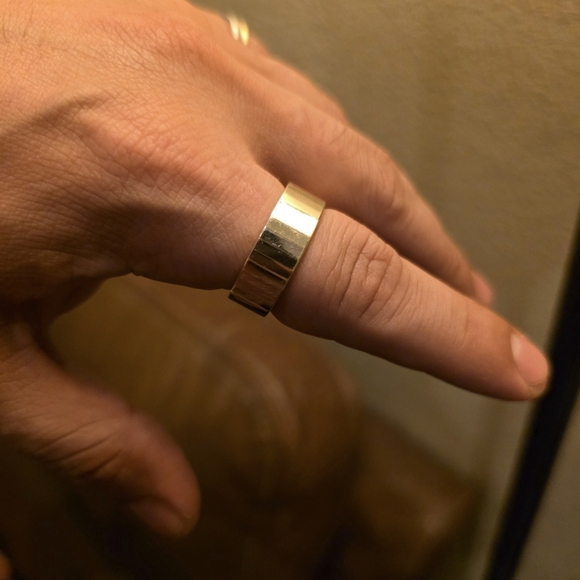 14k Gold Dyadema Ring with Stars Design - Picture 9 of 12